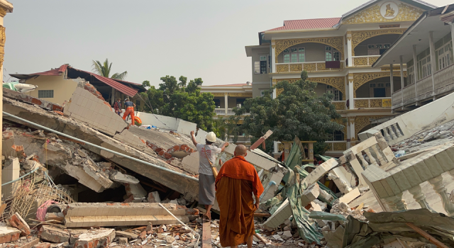 Earthquake victims